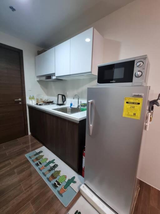 Great View 1 Bedroom Condo In Makati Near Trident Tower มะนิลา ภายนอก รูปภาพ