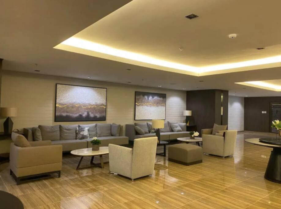 Great View 1 Bedroom Condo In Makati Near Trident Tower มะนิลา ภายนอก รูปภาพ